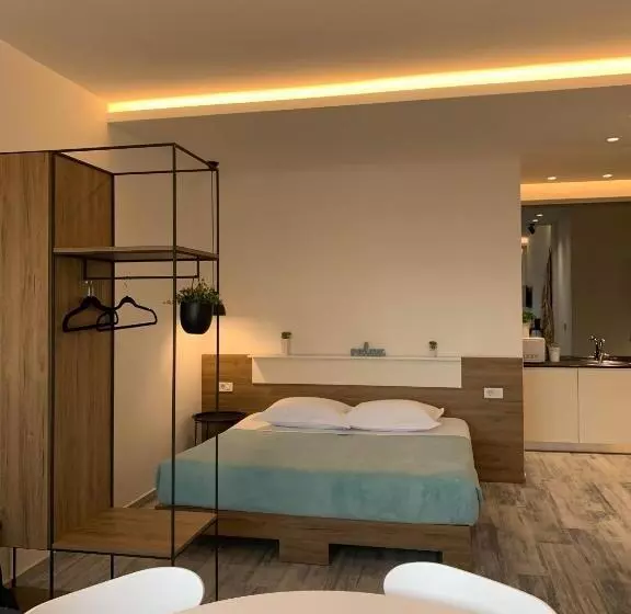 ペンション Urban Rooms