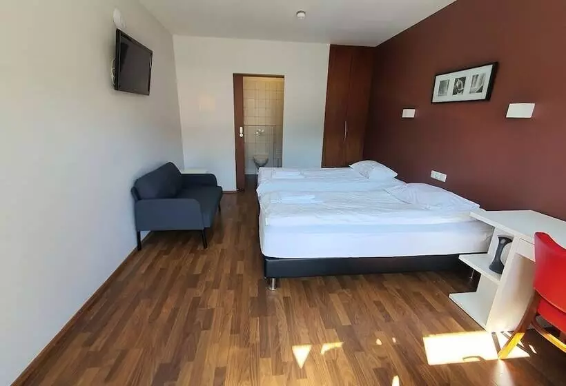 پانسیون Studio 22