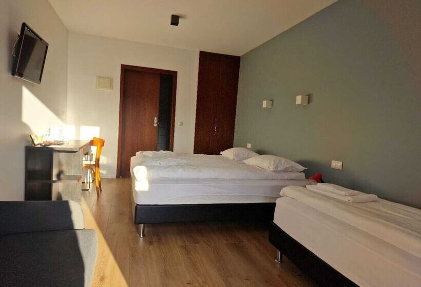 پانسیون Studio 22