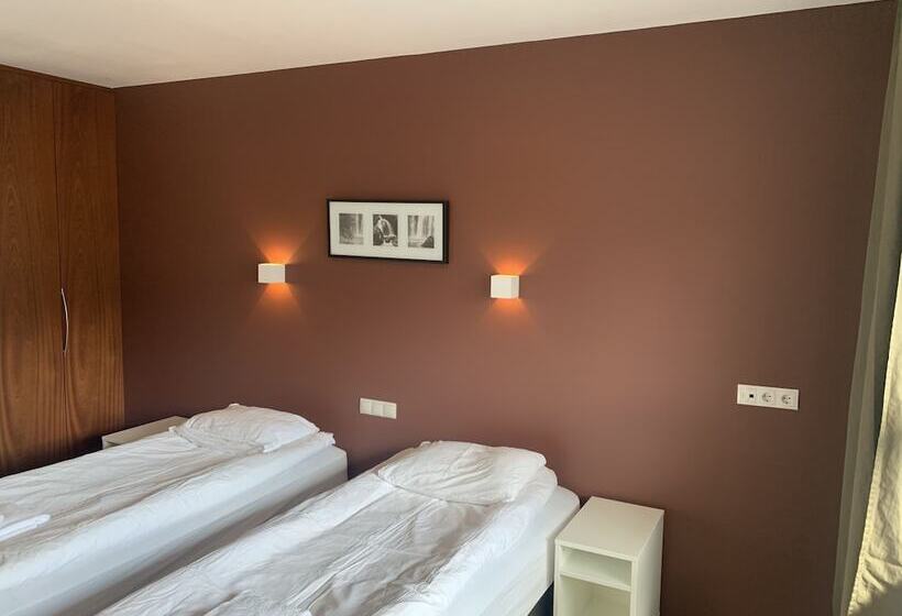 پانسیون Studio 22