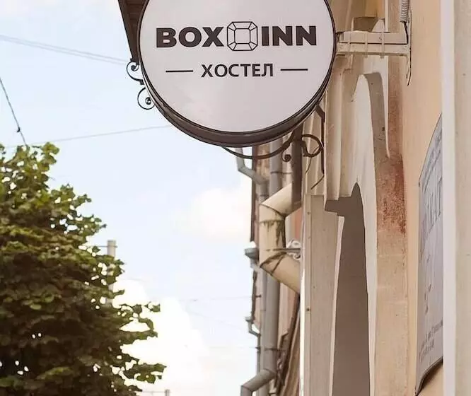 Box Inn   Hostel