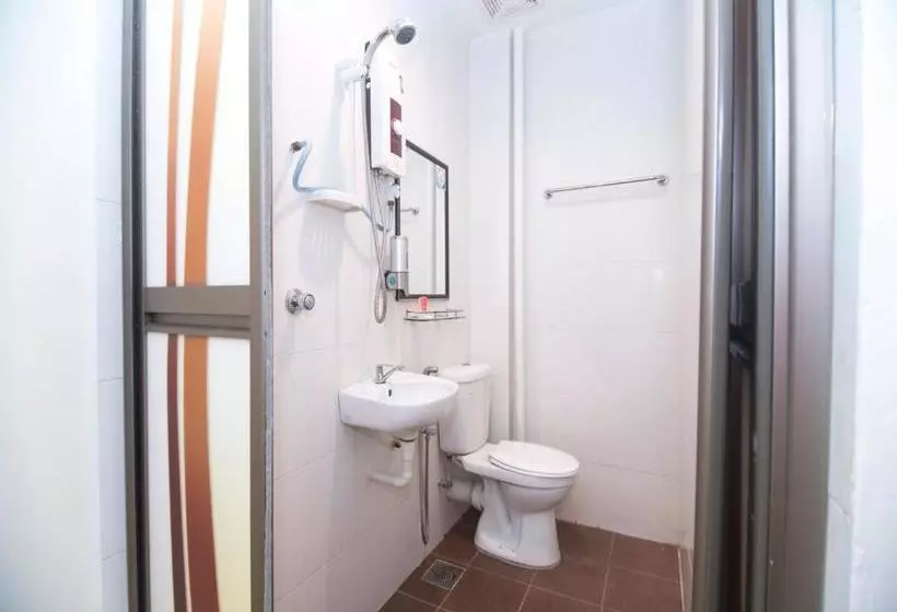 Feringghi Hotel By Oyo Rooms