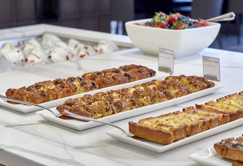 Ac Hotel By Marriott Atlanta Airport Gateway