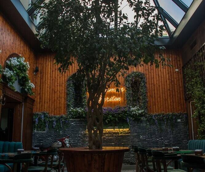 هتل Epidamn Boutique & Spa