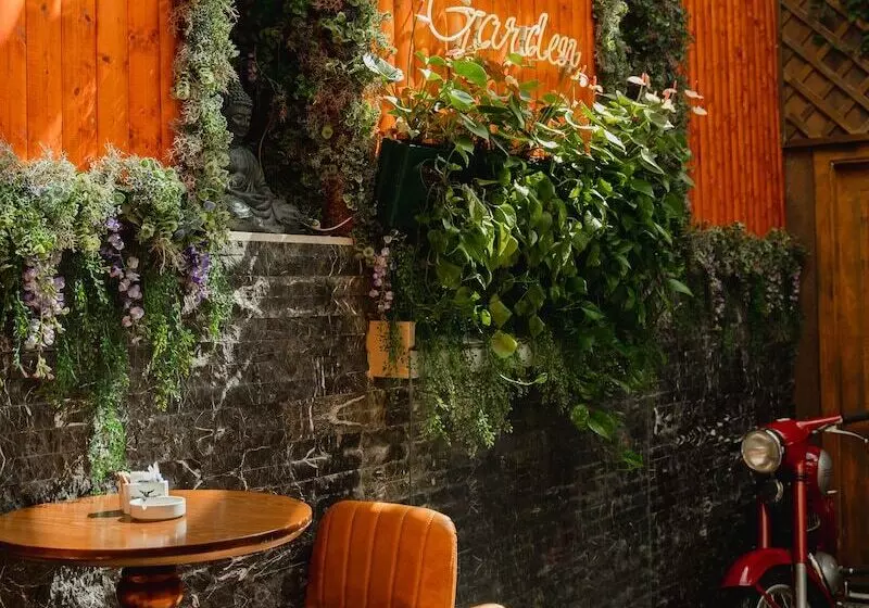 ホテル Epidamn Boutique & Spa