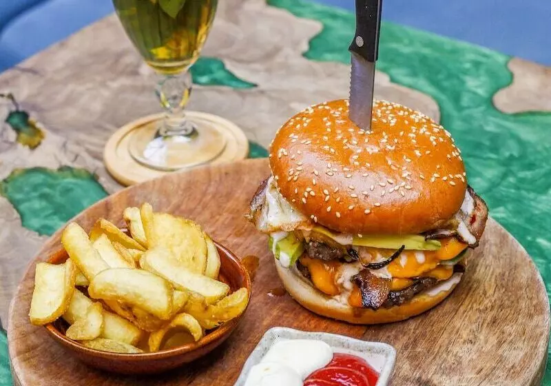 ホテル Epidamn Boutique & Spa