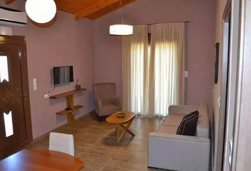 Hotelli Kedros Chalet