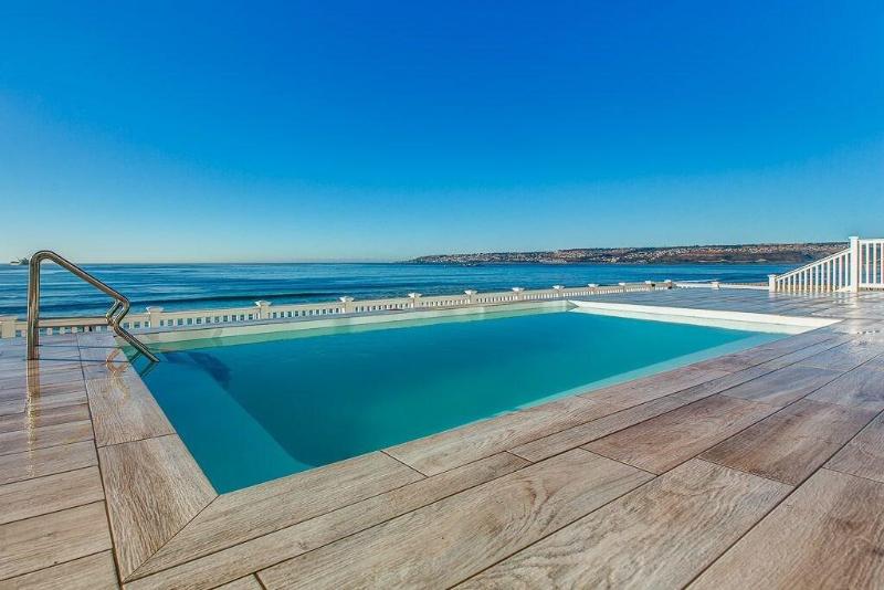 膳宿费 Marine Manor