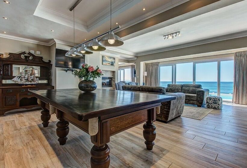 膳宿费 Marine Manor