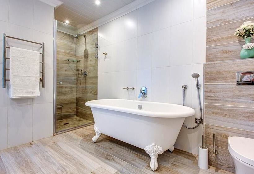 膳宿费 Marine Manor