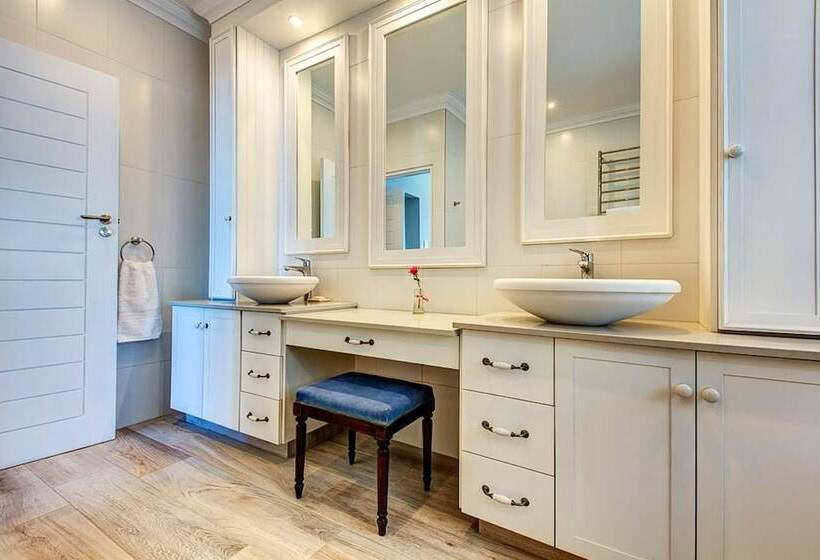 膳宿费 Marine Manor