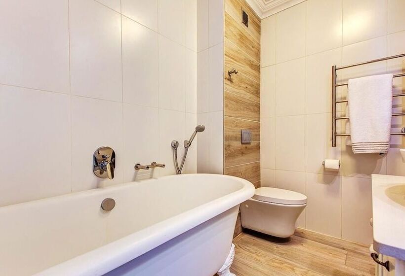 膳宿费 Marine Manor