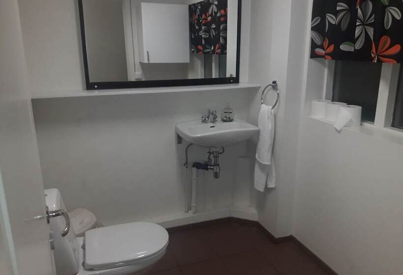 پانسیون Mánagisting Guesthouse