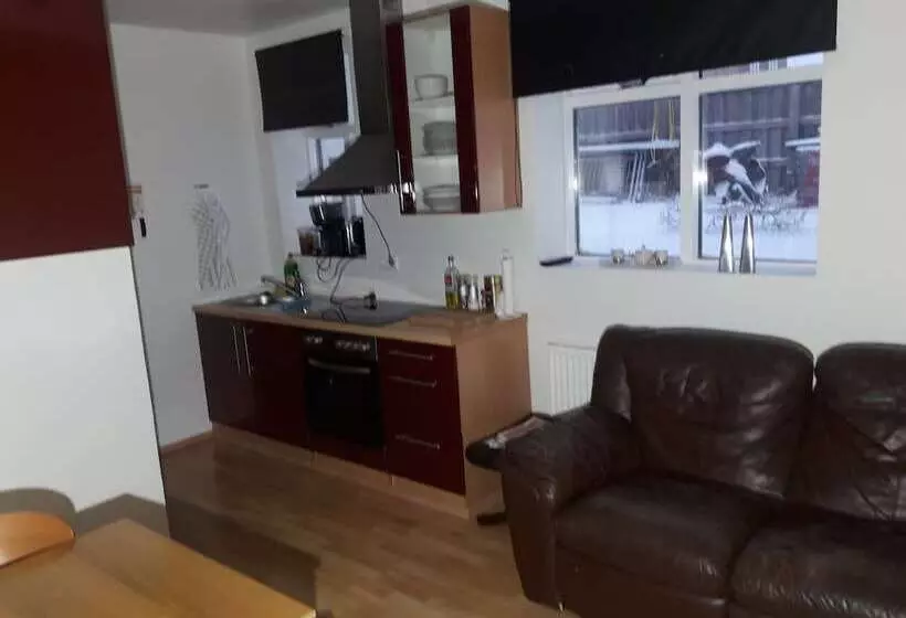 پانسیون Mánagisting Guesthouse