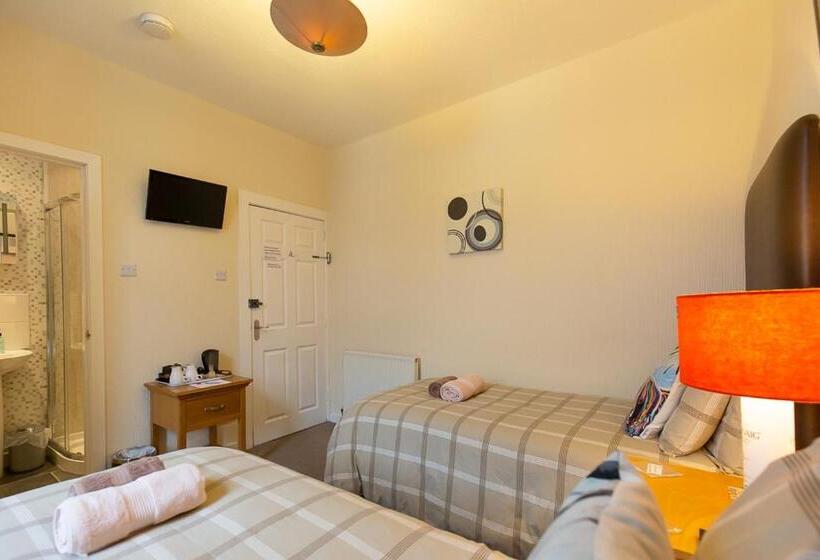 بنسيون The Trout Fly Guest House