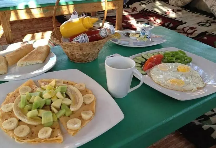 Retkeilymaja Bishbishi Camp Dahab