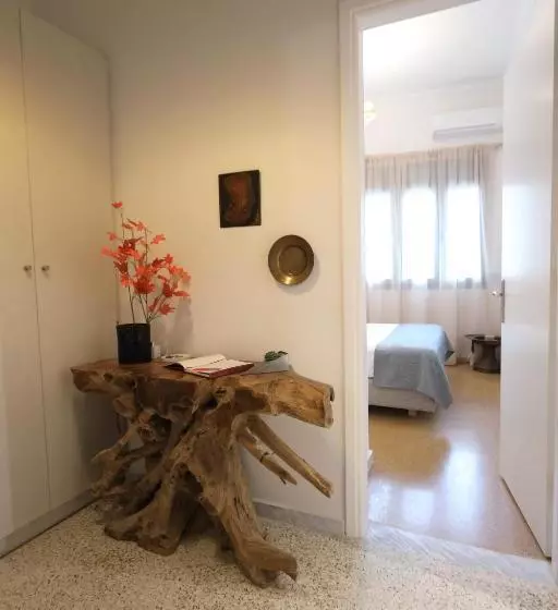 District Suites