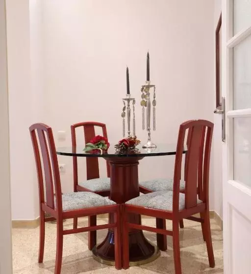 District Suites