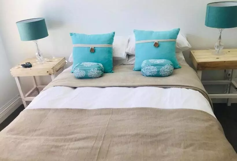 ホテル Anchor Guesthouse