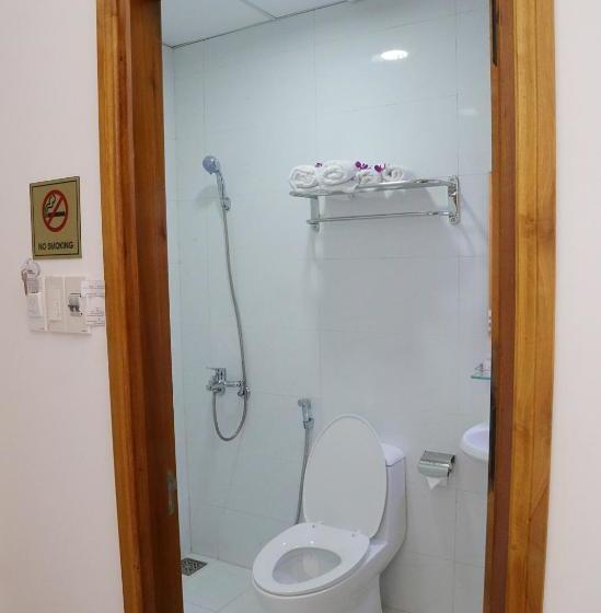 هتل Danang Beach 2