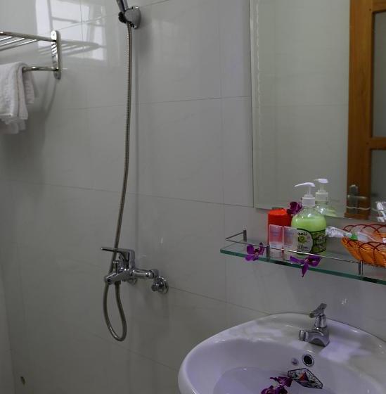 هتل Danang Beach 2