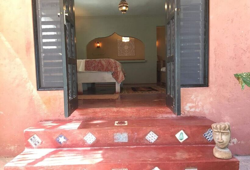 هتل Katamah Guesthouse