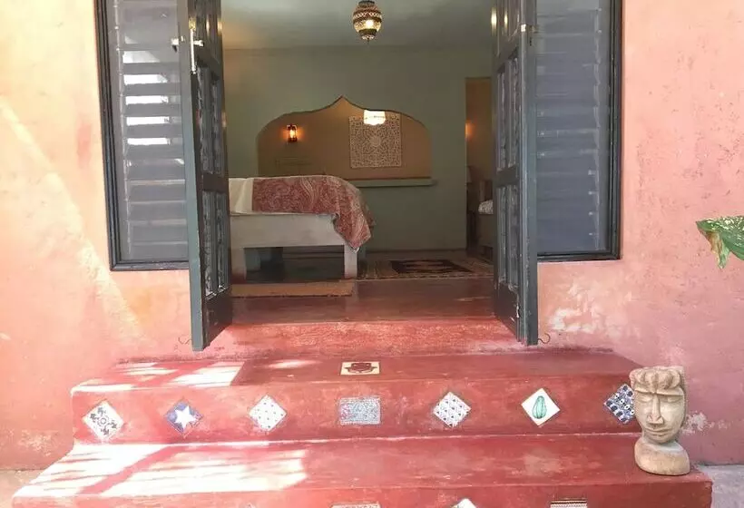 هتل Katamah Guesthouse