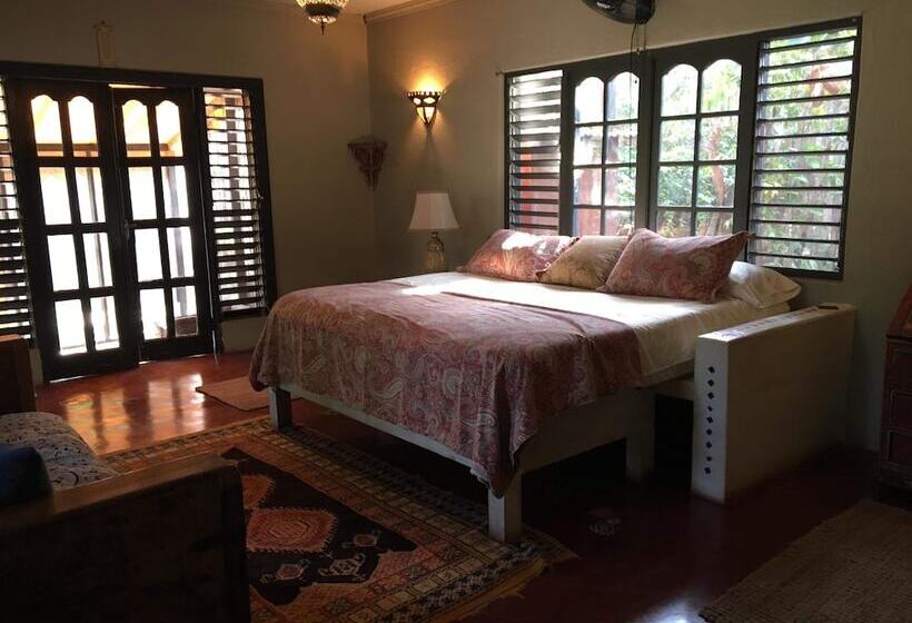 هتل Katamah Guesthouse