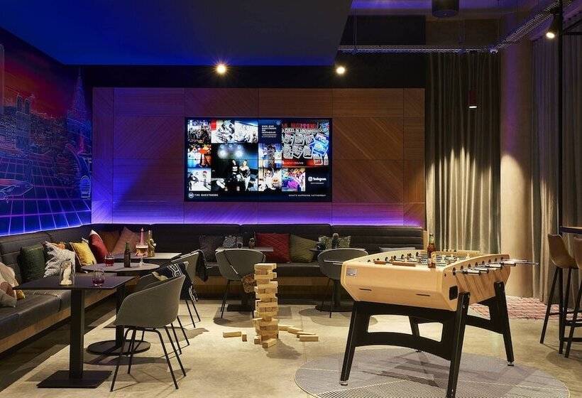 בית מלון כפרי Moxy Paris Charles De Gaulle Airport