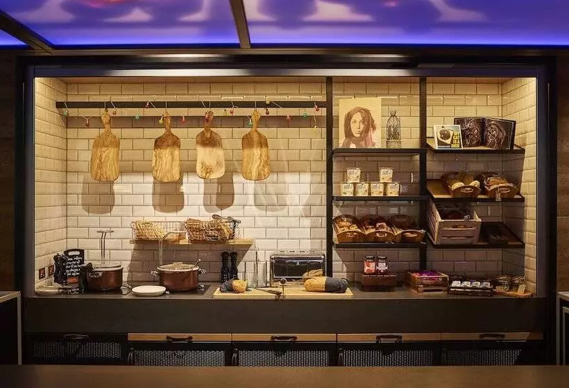 Hotelli Moxy Paris Charles De Gaulle Airport