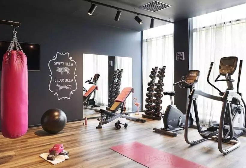 Hotelli Moxy Paris Charles De Gaulle Airport