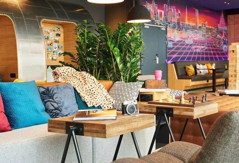 Hotelli Moxy Paris Charles De Gaulle Airport