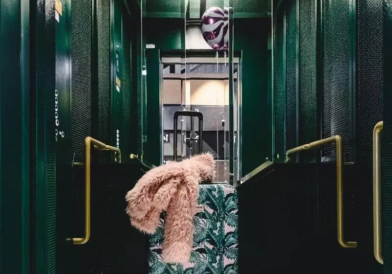 Hotelli Moxy Poznań Airport