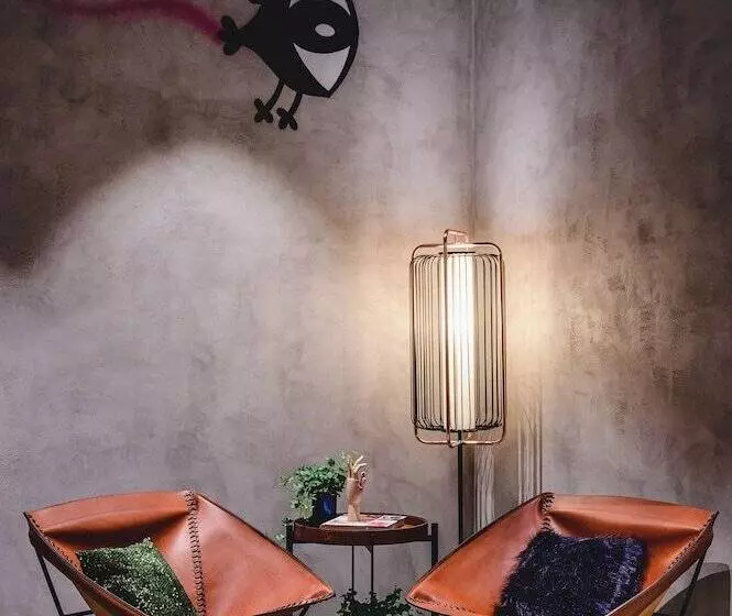 Hotelli Moxy Poznań Airport