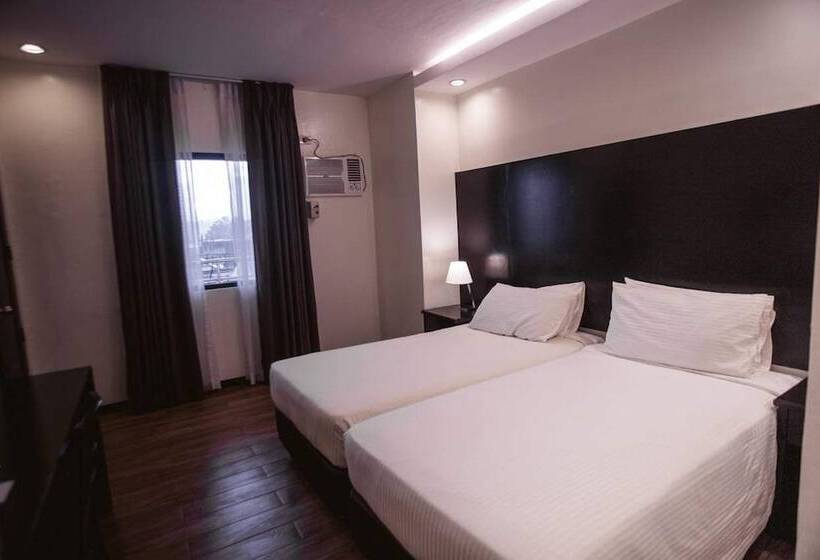 בית מלון כפרי Pina Suites