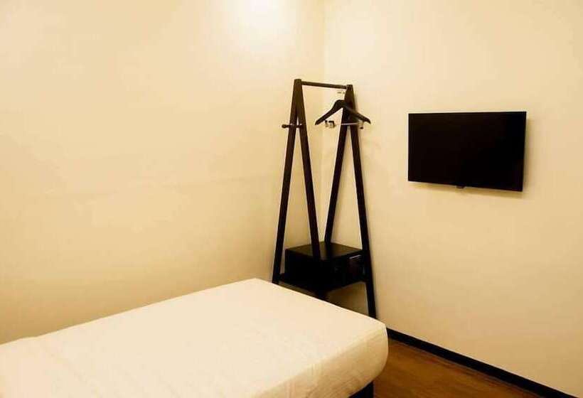 בית מלון כפרי Pina Suites