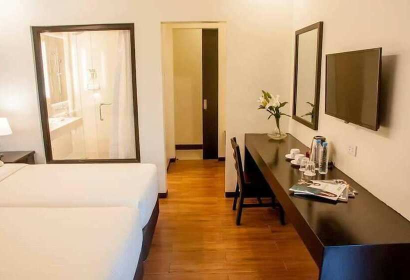 בית מלון כפרי Pina Suites