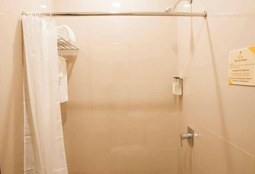 בית מלון כפרי Pina Suites