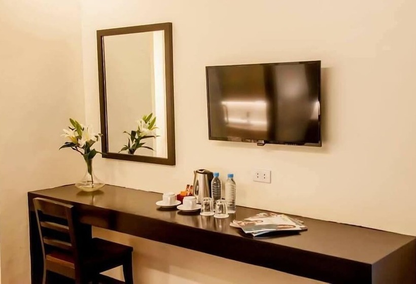 בית מלון כפרי Pina Suites