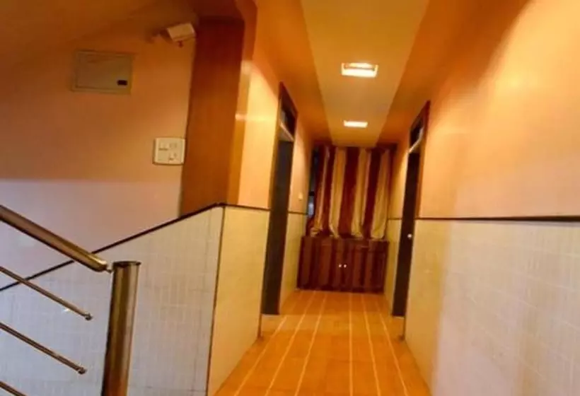 ホテル Sai Hari Prasad