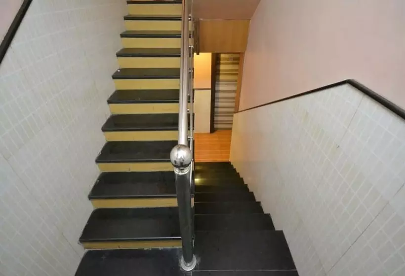 ホテル Sai Hari Prasad