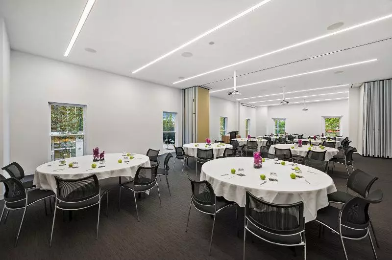 Vibe Hotel Melbourne