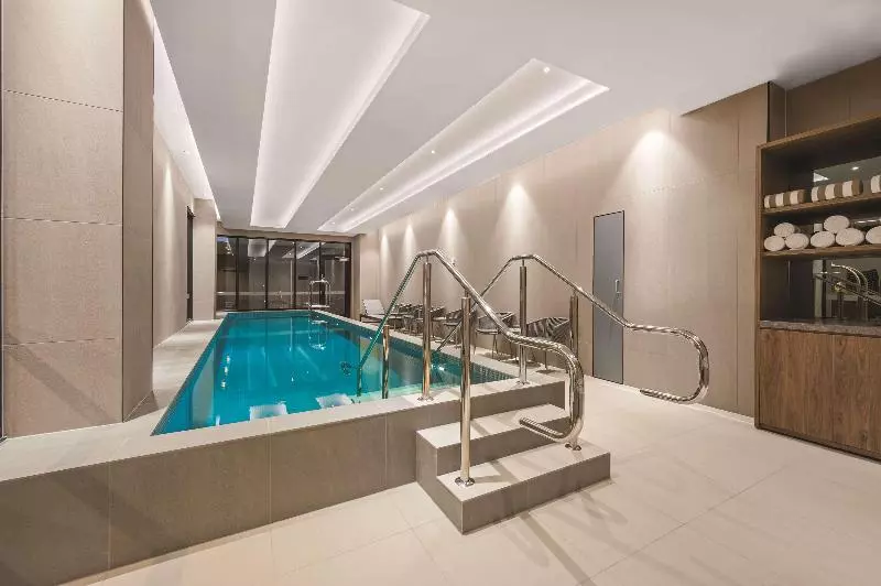 Vibe Hotel Melbourne