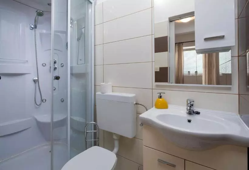 ペンション Apartments Botica