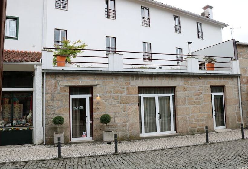 ベッドアンドブレックファースト Paço Lafões