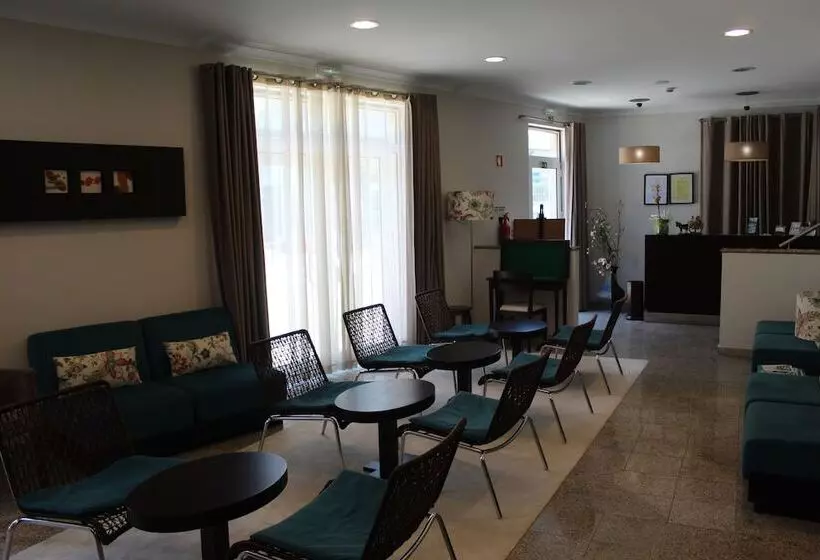 تختخواب و صبحانه Paço Lafões