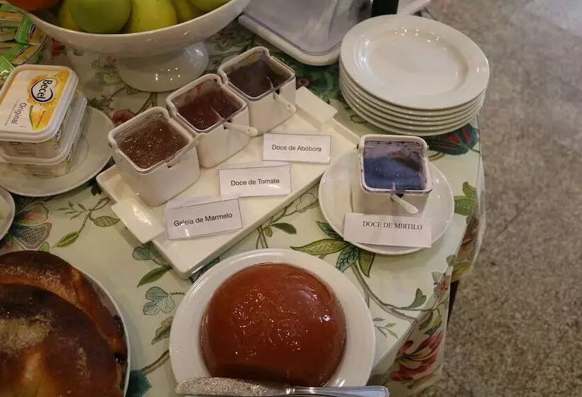 تختخواب و صبحانه Paço Lafões