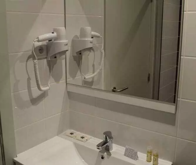 تختخواب و صبحانه Paço Lafões