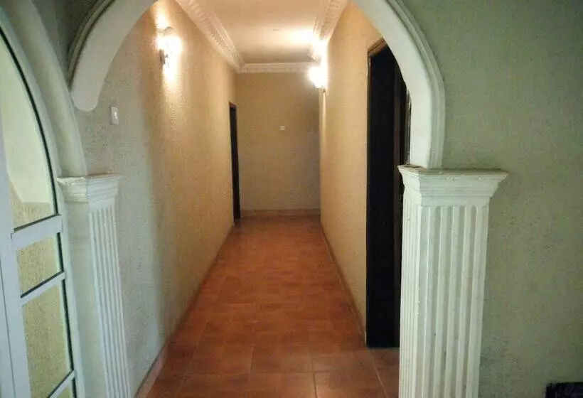 هتل De Lawrence Court And Suites Abeokuta