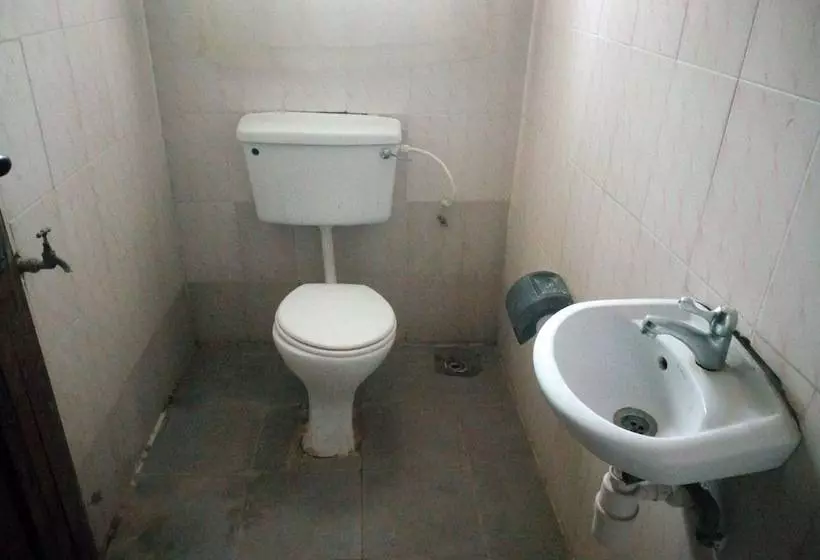 هتل De Lawrence Court And Suites Abeokuta